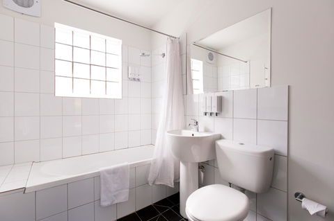 Bay Hotel Apartments - Accommodation Melbourne 10