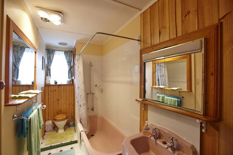 Blue Wren Riverside Cottage - Accommodation Melbourne 21