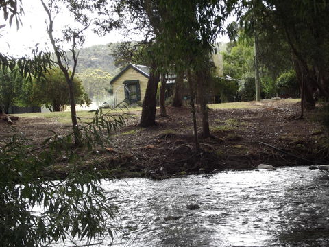 Blue Wren Riverside Cottage - Accommodation Melbourne 6