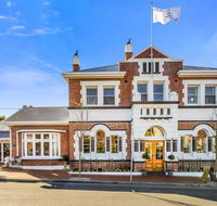 Cygnet Old Bank - Accommodation Melbourne