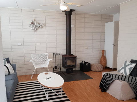 Beach Hut Scamander - Accommodation Melbourne 8