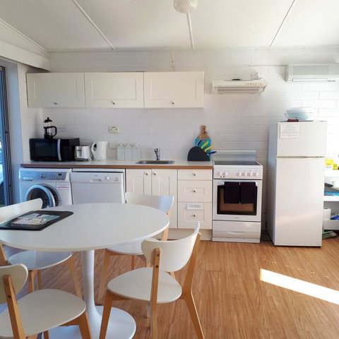 Beach Hut Scamander - Accommodation Melbourne 3