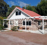 Hilltop Cottages - Accommodation Melbourne