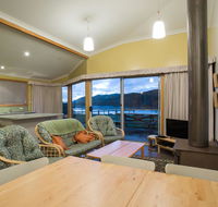 Arthur Riverfront and Sea Lodge downstream - Accommodation Melbourne