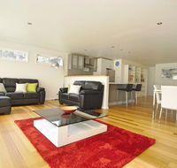 Seaview Apartment - Accommodation Melbourne