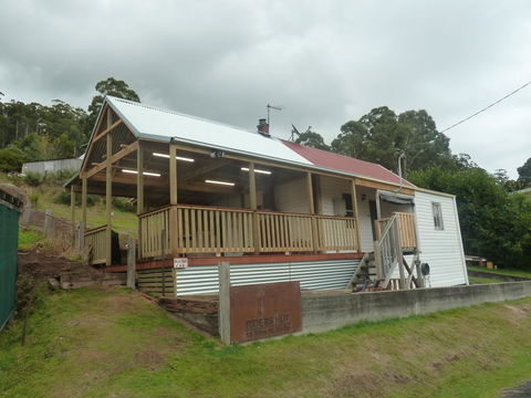Riders Hut - Derby - Accommodation Melbourne 1