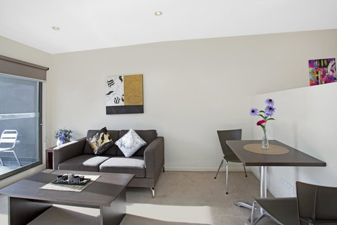 Astra Apartments Glen Waverley @Springvale RD - Accommodation Melbourne 9
