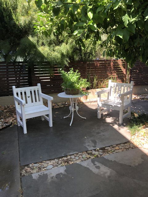 Flora Hill Creek Views - Melbourne 4u 15