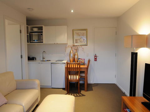 The Victoria Apartments - Accommodation Melbourne 17