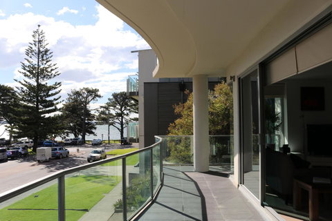 130 At The Waves - Accommodation Melbourne 21