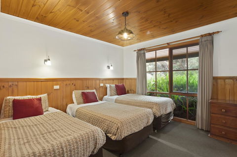 Apollo Bay Cottages - Accommodation Melbourne 3