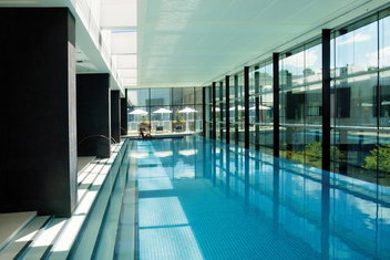 Crown Promenade Melbourne with Accommodation Melbourne
