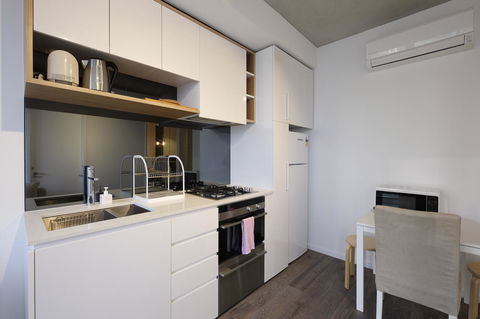 Mono Apartments On La Trobe Street - Accommodation Melbourne 18