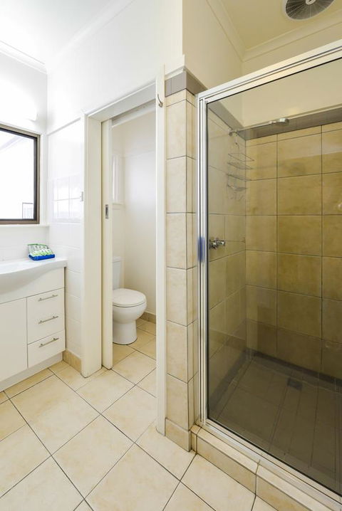 Heyfield Motel And Apartments - Melbourne 4u 10