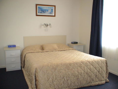 Heyfield Motel And Apartments - Melbourne 4u 6
