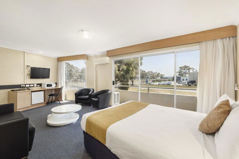Ciloms Airport Lodge - Accommodation Melbourne 6