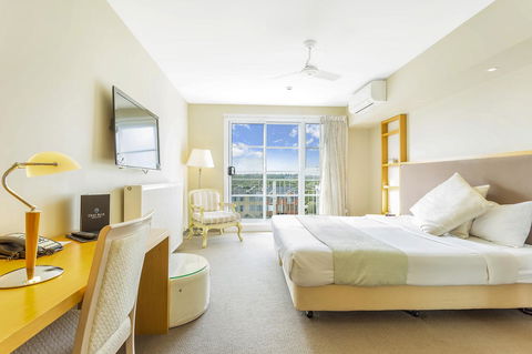 Deep Blue Hotel & Hot Springs - Accommodation Melbourne 41