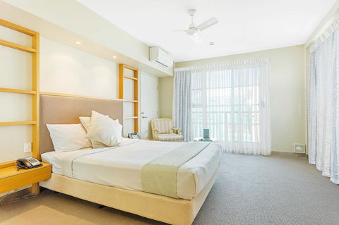 Deep Blue Hotel & Hot Springs - Accommodation Melbourne 43