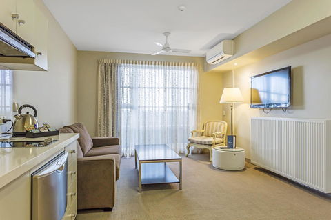 Deep Blue Hotel & Hot Springs - Accommodation Melbourne 42