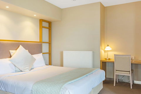 Deep Blue Hotel & Hot Springs - Accommodation Melbourne 36