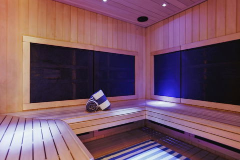 Deep Blue Hotel & Hot Springs - Accommodation Melbourne 15