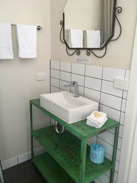 The Alexandra Hotel - Accommodation Melbourne 11