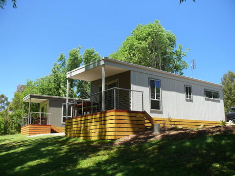 Halls Gap Lakeside Tourist Park - Melbourne 4u 4