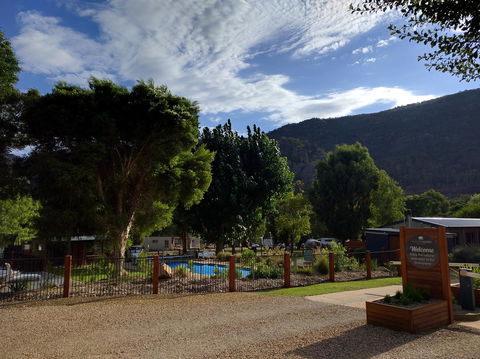Halls Gap Lakeside Tourist Park - Melbourne 4u 0