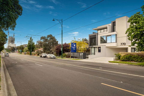 Whitehorse Apartments Hotel - Melbourne 4u 35
