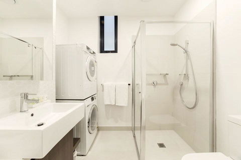 Whitehorse Apartments Hotel - Melbourne 4u 1