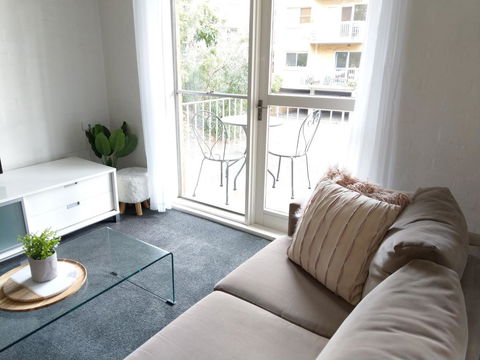 North Melbourne Retreat - Accommodation Melbourne 11