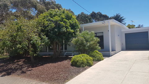 Island Escape - Accommodation Melbourne 0