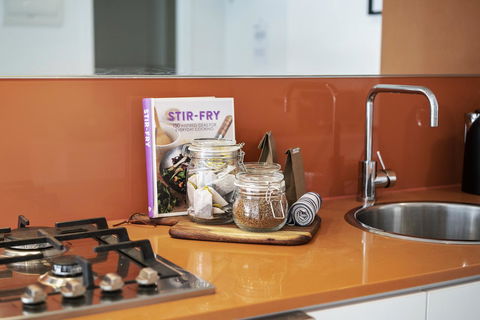 Complete Host Tiara Apartments - Accommodation Melbourne 6
