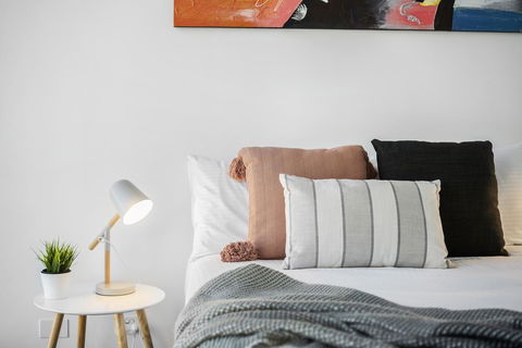 Complete Host Tiara Apartments - Accommodation Melbourne 7