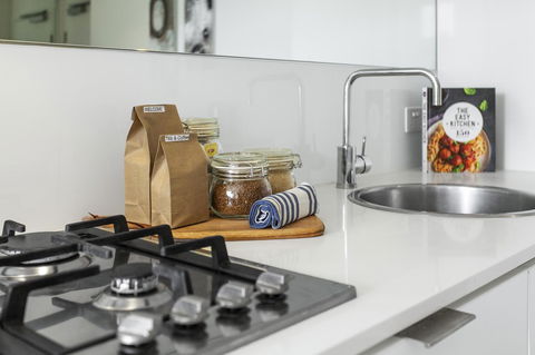 Complete Host Tiara Apartments - Accommodation Melbourne 25