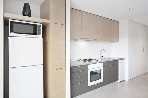 St Kilda Central Apartments - Accommodation Melbourne 10
