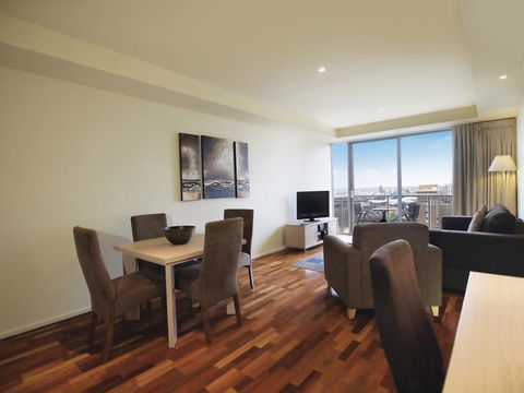 Oaks Melbourne On Lonsdale Suites - Accommodation Melbourne 2