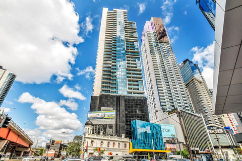 Cloud9 Luxury Apartments - Accommodation Melbourne 17