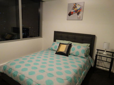 Cloud9 Luxury Apartments - Accommodation Melbourne 18