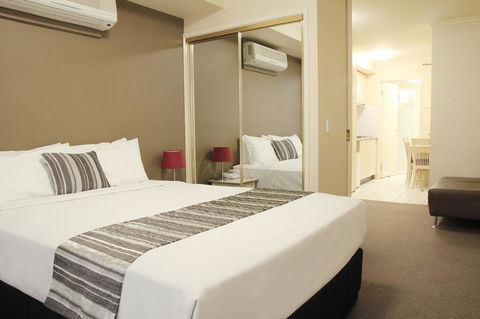 HarbourView Apartment Hotel (now Arrow On Spencer) - Accommodation Melbourne 11