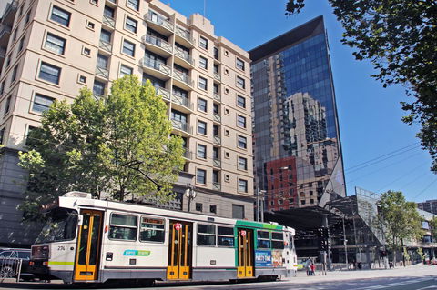HarbourView Apartment Hotel (now Arrow On Spencer) - Accommodation Melbourne 1