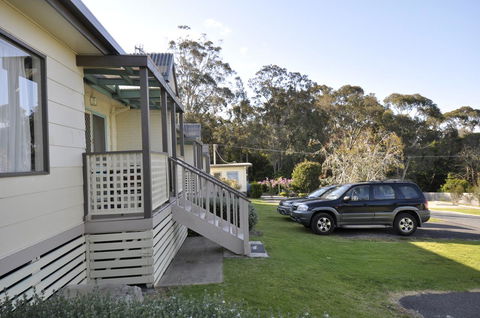 Ballymena Holiday Units - Melbourne 4u 3