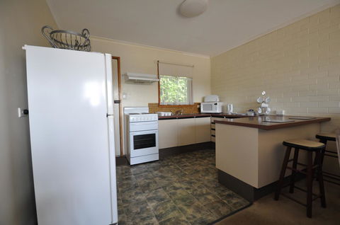 Ballymena Holiday Units - Melbourne 4u 6