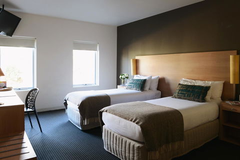 Saint Kilda Beach Hotel - Formerly Rydges St Kilda - Accommodation Melbourne 12