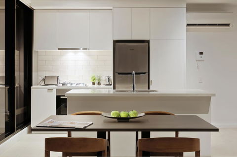 Experience Bella Hotel Apartments - Accommodation Melbourne 11