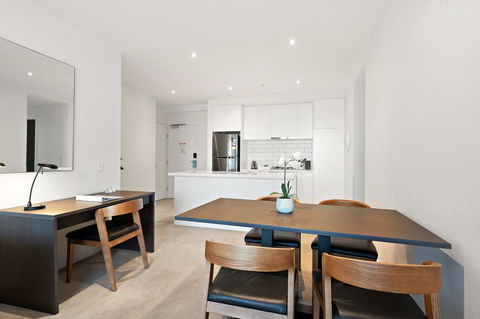 Experience Bella Hotel Apartments - Accommodation Melbourne 9