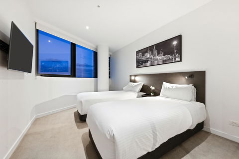 Experience Bella Hotel Apartments - Accommodation Melbourne 6