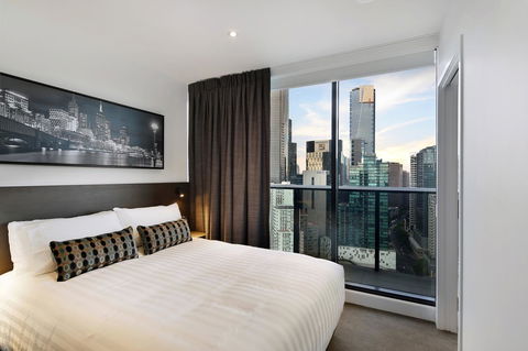 Experience Bella Hotel Apartments - Accommodation Melbourne 0