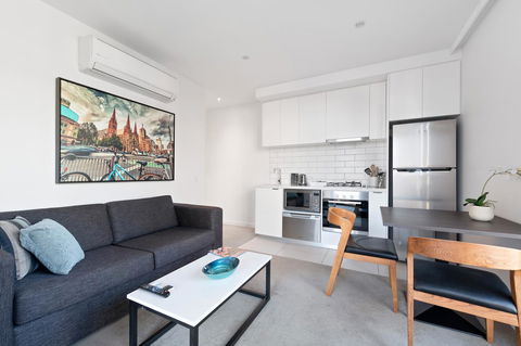 Experience Bella Hotel Apartments - Accommodation Melbourne 2