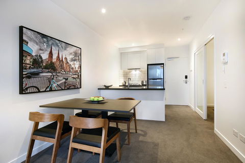 Experience Bella Hotel Apartments - Accommodation Melbourne 24